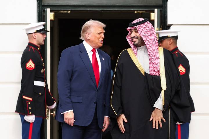 Trump hosts Saudi crown prince in pomp
