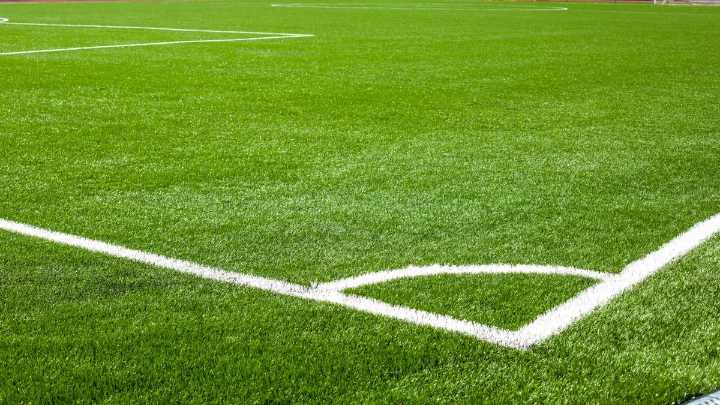 Suspendido el Ceuta-Almería en el descanso por el fallecimiento de un espectador en las gradas