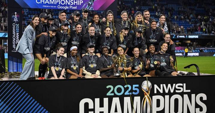 New York City honors Gotham FC's championship win with procession and key to the city