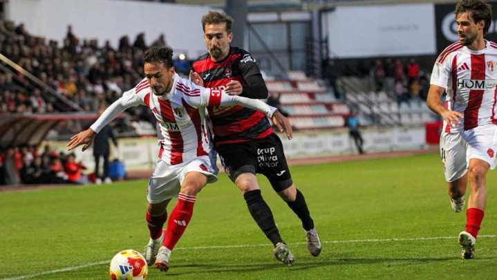 El Barbastro resiste en Reus y suma un buen punto (0