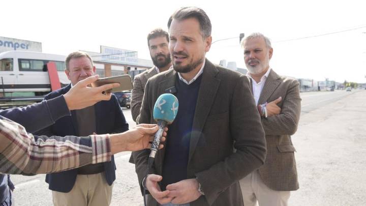 Envejecer en Extremadura: el PP impulsará una estrategia para atraer a mayores de todo el país