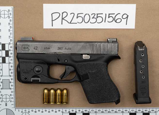 2 people charged, gun seized during Brampton traffic stop