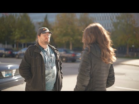 Federal employees face financial hardship as government shutdown nears historic length