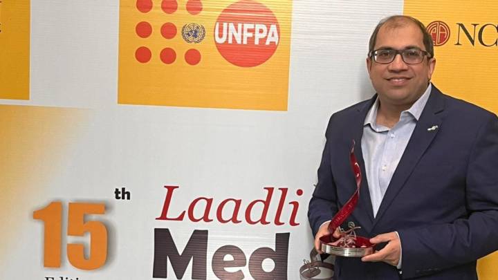 Indian Express journalist Nitin Sharma wins Laadli award