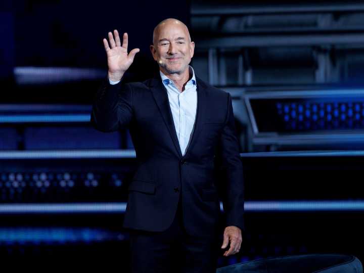 Jeff Bezos crea una startup de Inteligencia Artificial y será su codirector ejecutivo