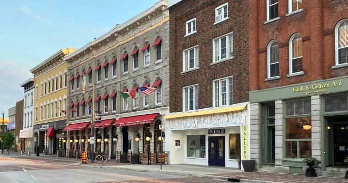 Two hour free parking moving forward in downtown Belleville for 2026