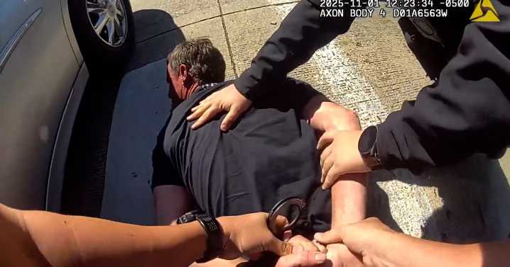 Good Samaritan gives police officer a ride to catch shoplifters