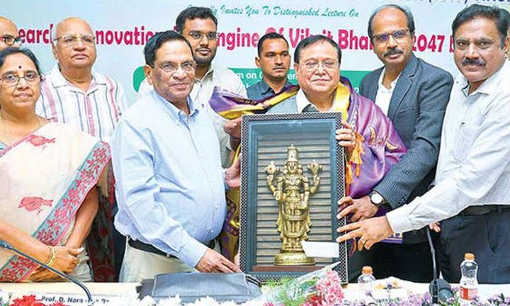 Science and technology vital for developed India: Saraswat