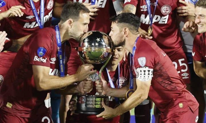 Respaldado por una gran campaña, Lanús conquistó su segunda Copa Sudamericana