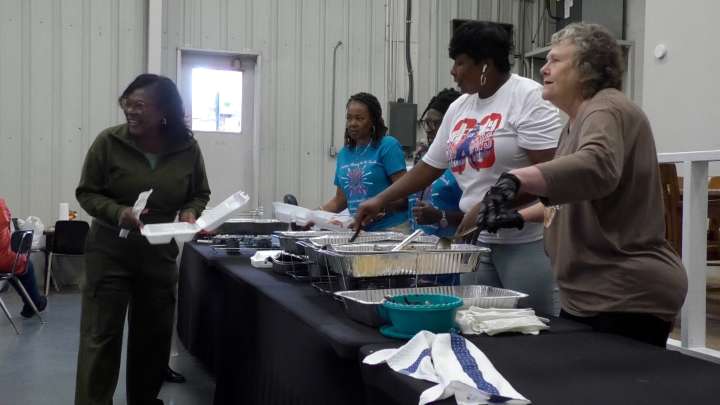 City of Macon hosts Thanksgiving dinner for senior citizens