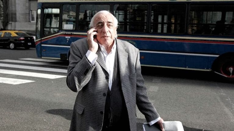 El titular nacional del gremio de choferes de ómnibus pasó por Tucumán dejando un sombrío pronóstico sobre el futuro