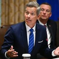 Transportation Secretary Sean Duffy warns of 'mass chaos' in skies if shutdown continues