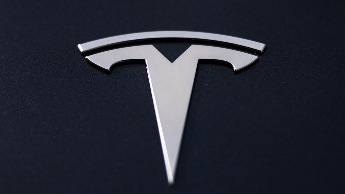 Tesla recalls Powerwall 2 AC Battery System due to fire hazards