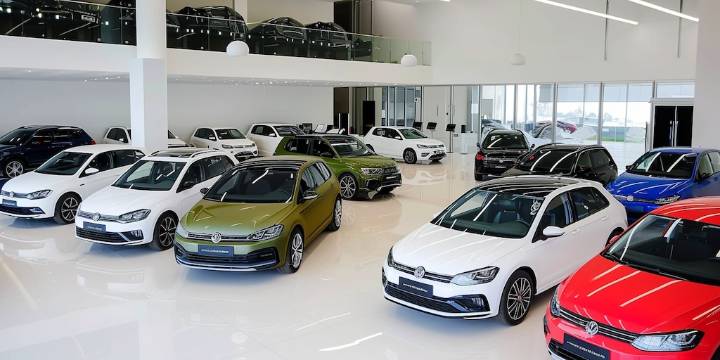 Guía para saber si comprar un vehículo manual o uno automático