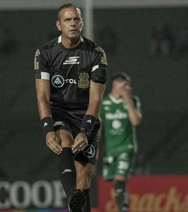 Sarmiento vs. Instituto: Ariel Penel será el árbitro
