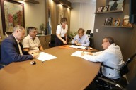 Corrientes: El ministro Ricardo Cardozo renovó convenios con FUNCACORR