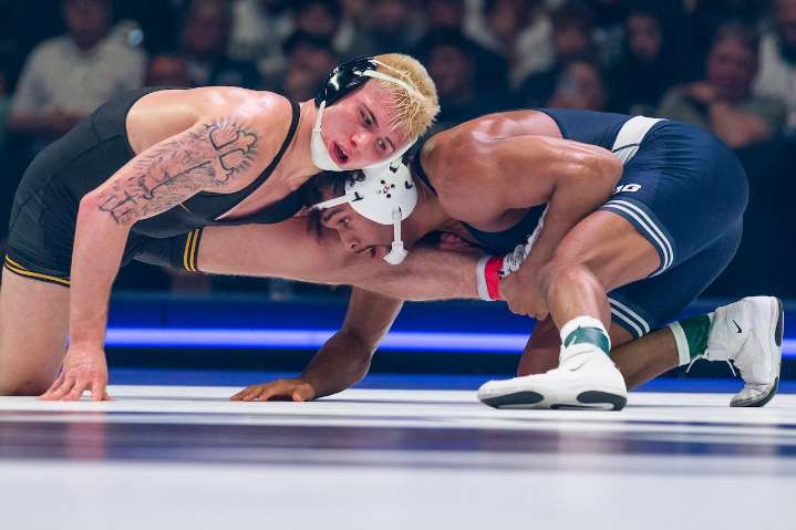 Watch #3 Iowa vs. #19 Pitt wrestling match tonight, free Streameast alternatives, start time, TV channel