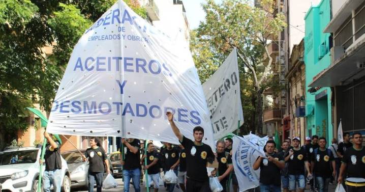 Aceiteros pactaron suma extraordinaria y nuevo salario inicial: a cuánto asciende