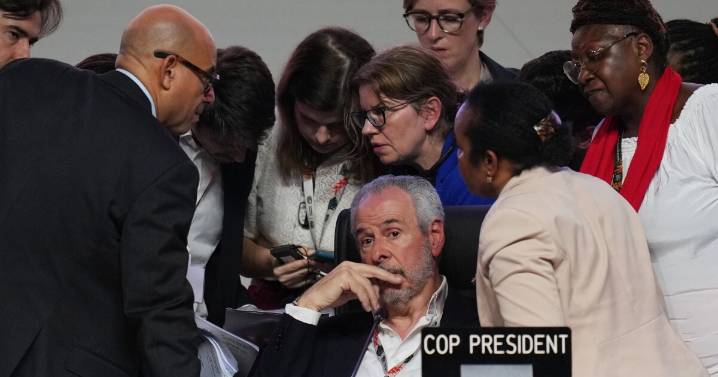UN climate talks end without agreement on phasing out fossil fuels