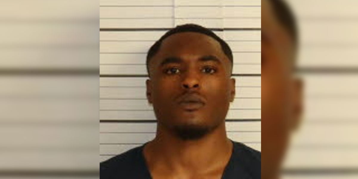 Man hit by U.S. Marshals’ vehicle during foot chase was ‘deadly threat,’ police report says