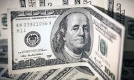 El dólar oficial retrocedió $49 en la semana y cerró sobre los $1.400