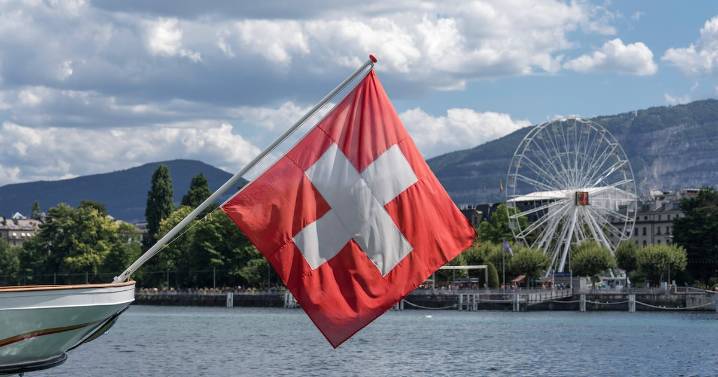 ¿Políticos suizos sobornaron a Trump? Acusan que regalaron oro y relojes Rolex previo a aranceles