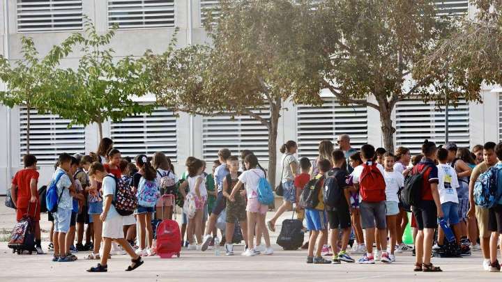 València impulsa un programa de apoyo psicológico para 1.500 alumnos afectados por la dana