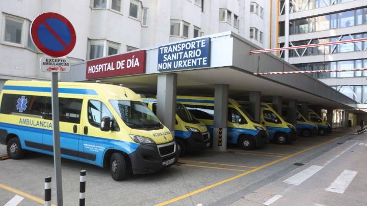 La gripe 'acelera' en A Coruña: el Chuac iguala ya los ingresos del pico del último invierno