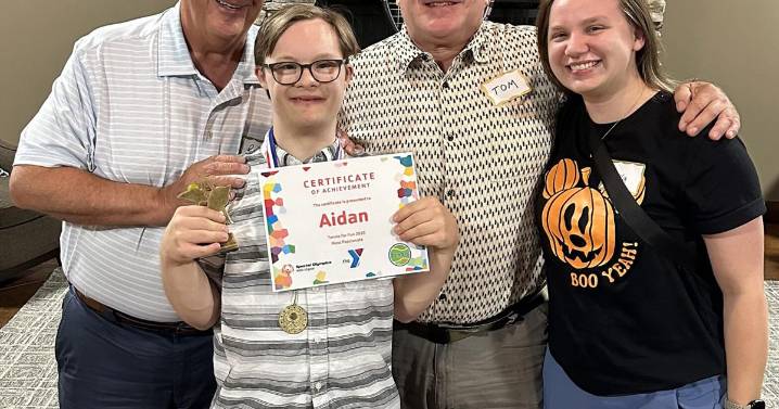 On the Town: 3rd annual Tennis for Fun awards banquet