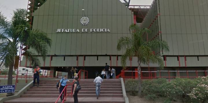 Escándalo en la Policía de Córdoba: detuvieron a un cabo por filmar a sus compañeras en el baño