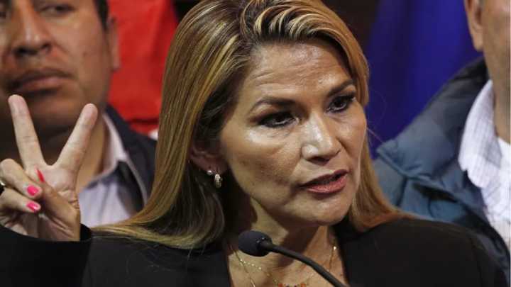 Anulada sentencia de 10 años contra expresidenta boliviana Jeanine Áñez