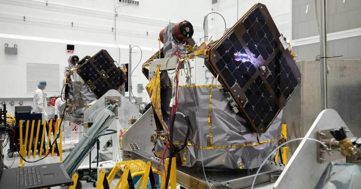 Jeff Bezos’ Blue Origin launches landmark Mars mission in New Glenn rocket’s first big test