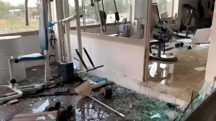 Fuertes Vientos y Granizo Provocan Severos Daños en Gimnasio y Casas de Zaragoza, Coahuila