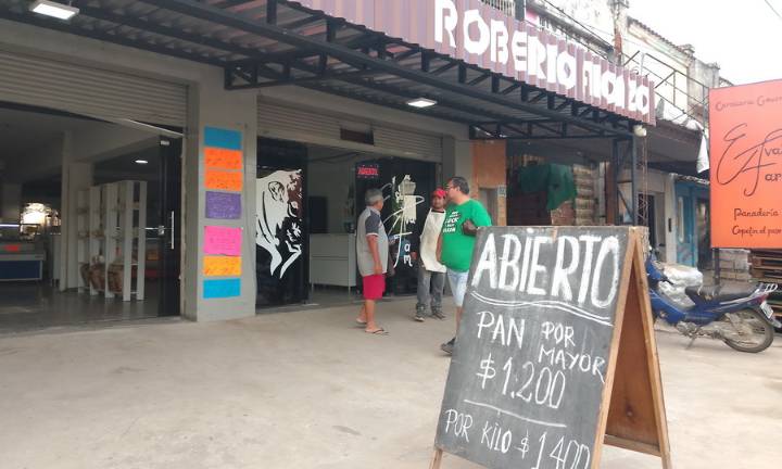Comerciantes reclaman ante la presencia de individuos que “deambulan” en el microcentro