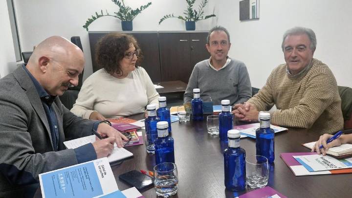 Así es como la Unión de Consumidores de Asturias te ayuda a recuperar parte de tu dinero si te hipotecaste entre 1995 y 2019: "Son cláusulas abusivas"