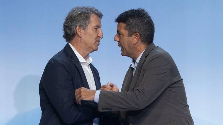 Feijoo y Mazón hablarán hoy por teléfono para definir el futuro del presidente valenciano