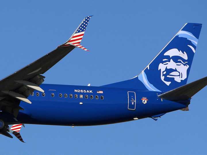 Los vuelos más cortos de Estados Unidos: la insólita ruta de 1 milla en la que los viajeros están más tiempo en la sala de embarque que en el aire