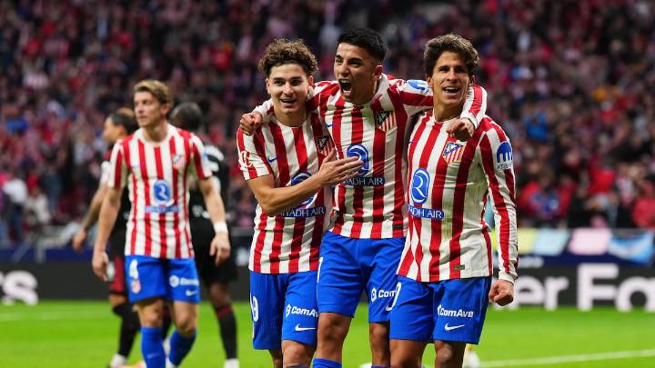 El Atlético de Madrid vence con solvencia al Sevilla en el Metropolitano por 3