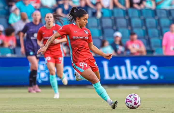 Kansas City Current upset in NWSL quarterfinal round