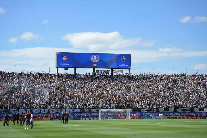 Final en Asunción. Va por la Sudamericana: acompañado por miles de hinchas, Lanús se juega todo ante Atlético Mineiro