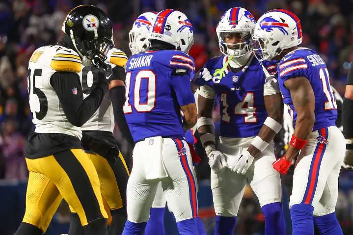 Bills vs Steelers predictions, player projections & best bets for NFL Week 13