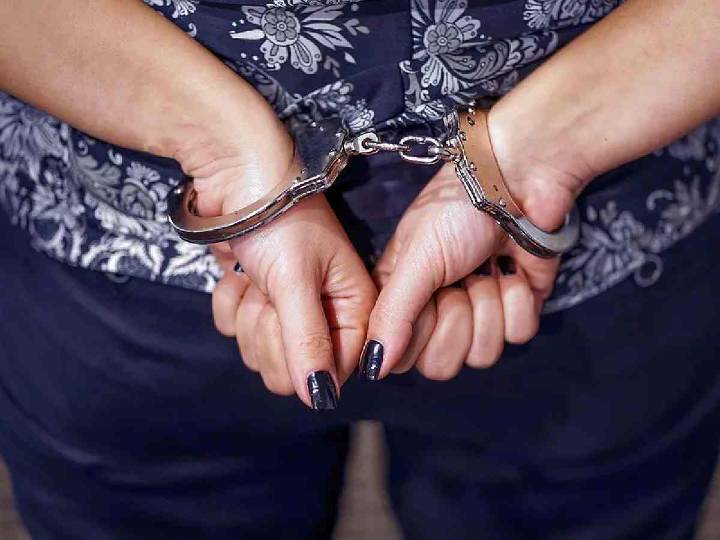 Woman held for duping 80-year-old by swapping her gold earrings in central Delhi