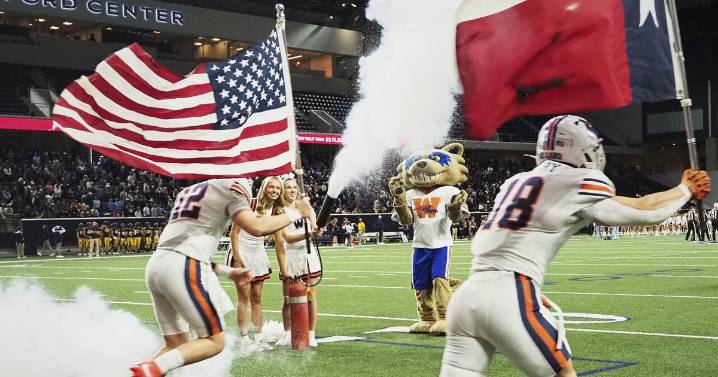 istoric Wakeland run comes to close in regional semifinals against No. 6 Highland Park