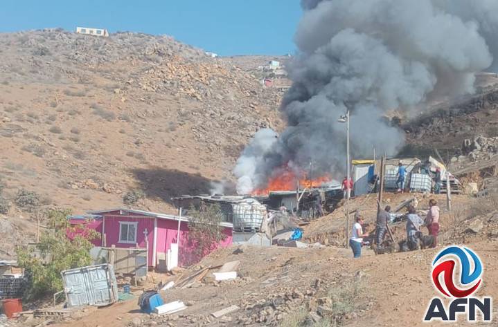 Arden cinco viviendas en la colonia Xochimilco, sin lesionados
