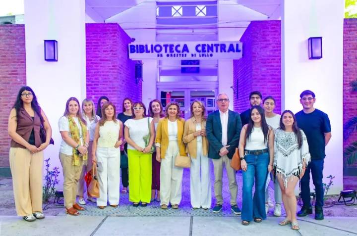 Norma Fuentes participó en la conmemoración por el Día de la Eliminación de la Violencia Contra la Mujer en la UCSE