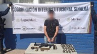 Confirman detención y decomiso de auto y armas tras persecución en el sector Tres Ríos, en Culiacán