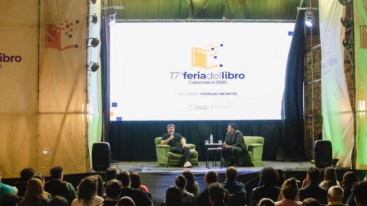 Adrián Lakerman en la Feria del Libro: "La comedia es la forma de no volvernos locos"