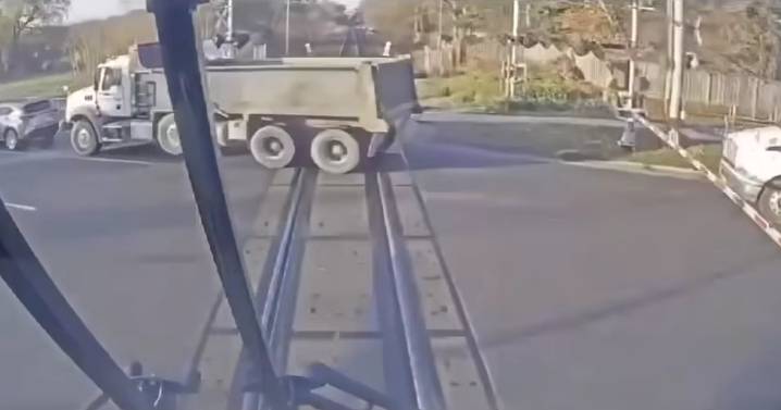 GO train hits dump truck stopped on tracks in Markham