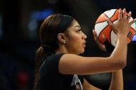 Chicago basketball report: Angel Reese goes for gold