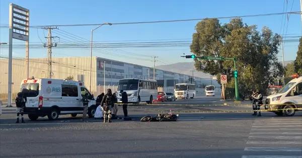 Arrollan a motociclista y muere; el chofer escapa del lugar